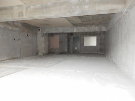 マンションの全面スケルトンリフォーム・玄関面