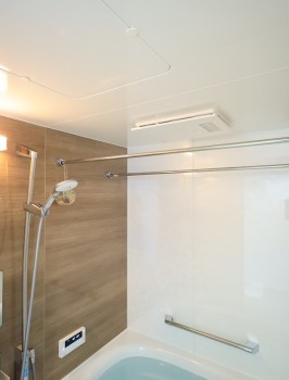 浴室の浴室乾燥機