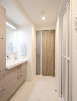 ゆったり広々した洗面所スペース ゆったり広々した洗面所スペース