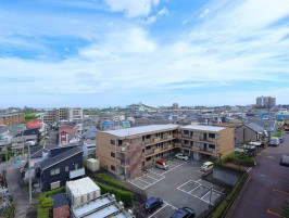バルコニーからの眺望・南東側・大阪や西宮の街並みが見えます